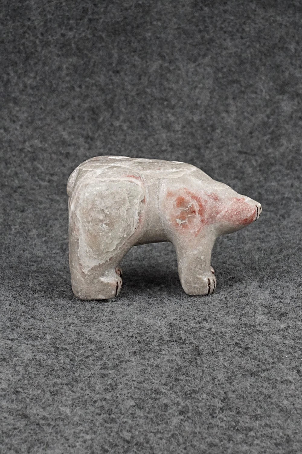 Bear Zuni Fetish Carving - Rick Kallestewa