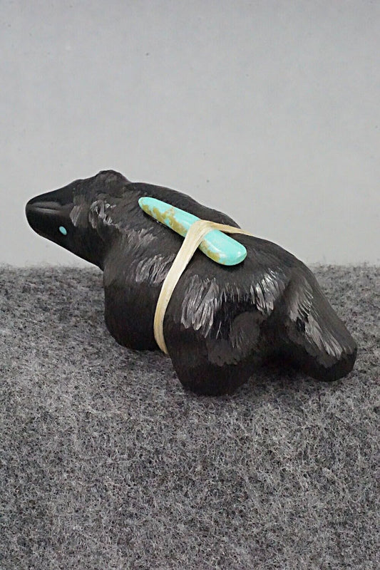 Bear Zuni Fetish Carving - Herbert Halate
