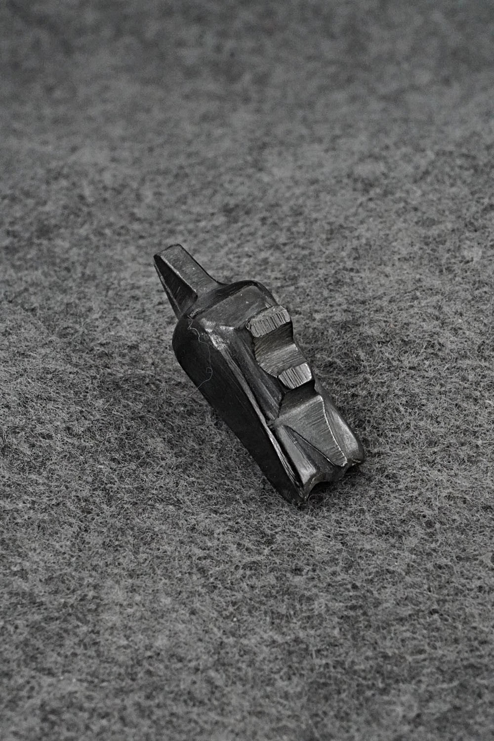 Crow Zuni Fetish Carving - Tim Lementino