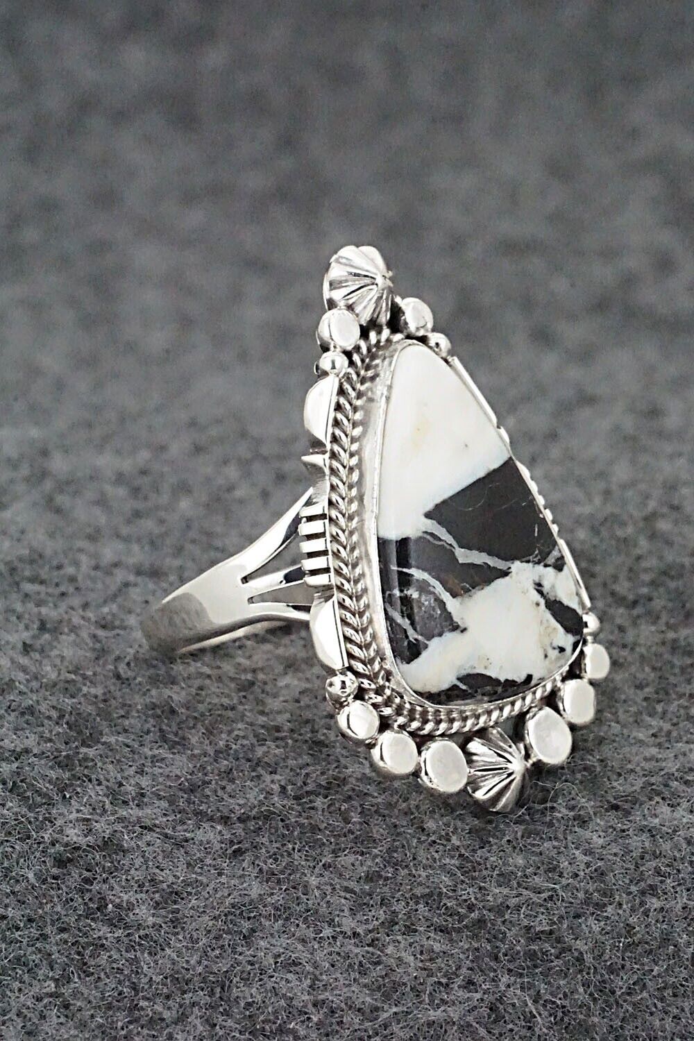White Buffalo & Sterling Silver Ring - Daniel Benally - Size 9.5