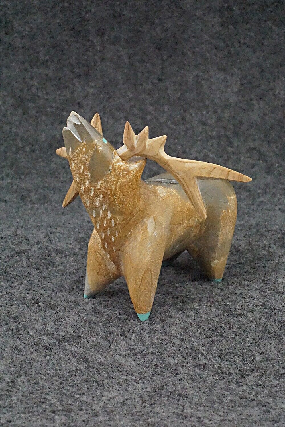 Elk Zuni Fetish Carving - Enrike Leekya