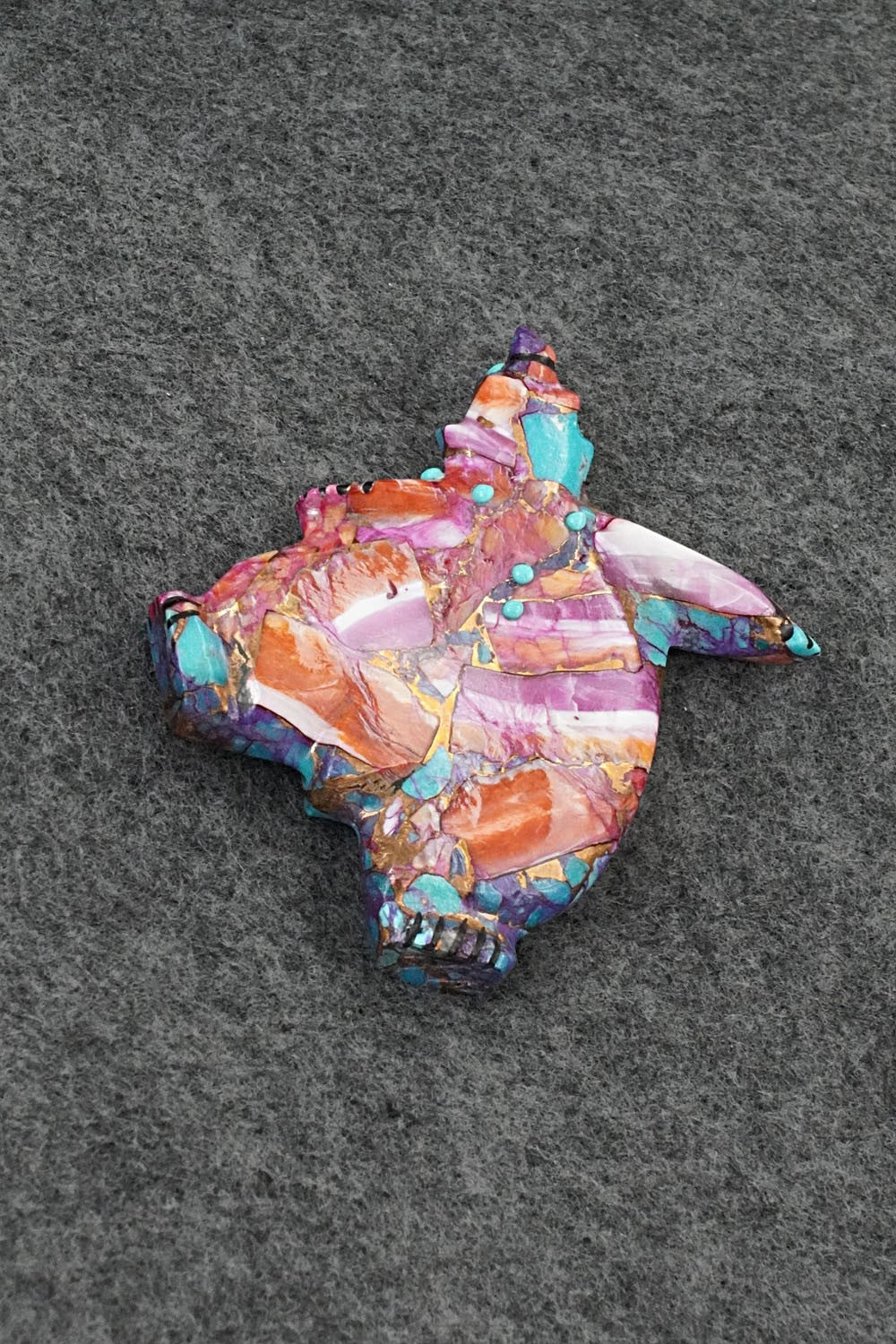 Bear Zuni Fetish Carving - Claudia Peina