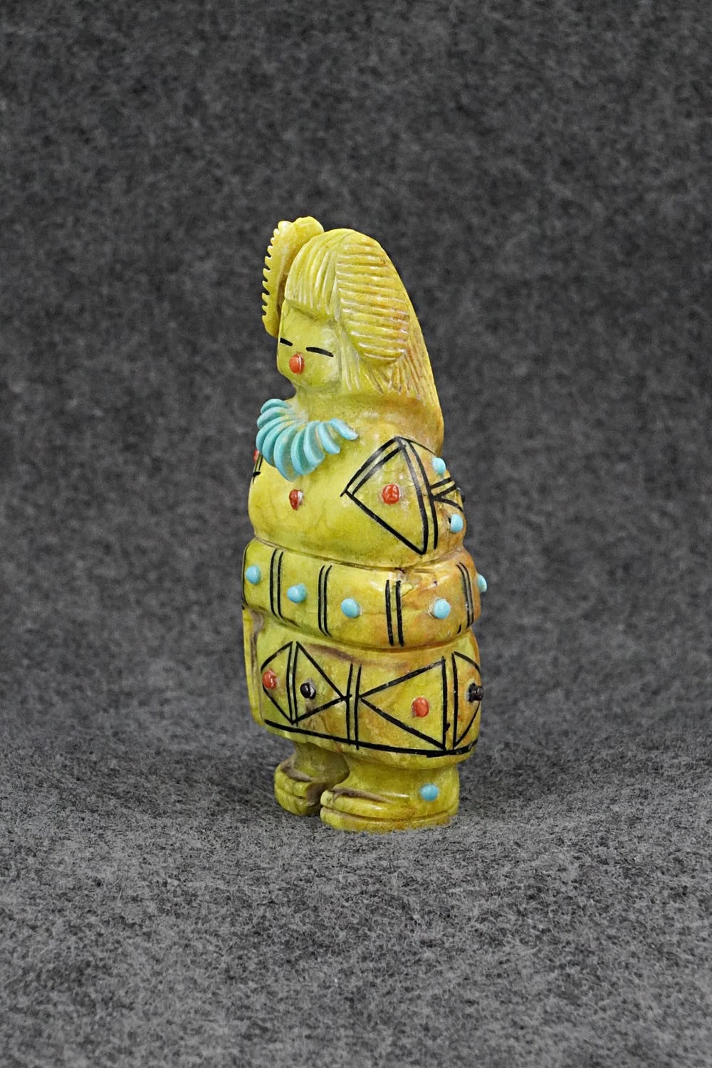 Corn Maiden Zuni Fetish Carving - Claudia Peina