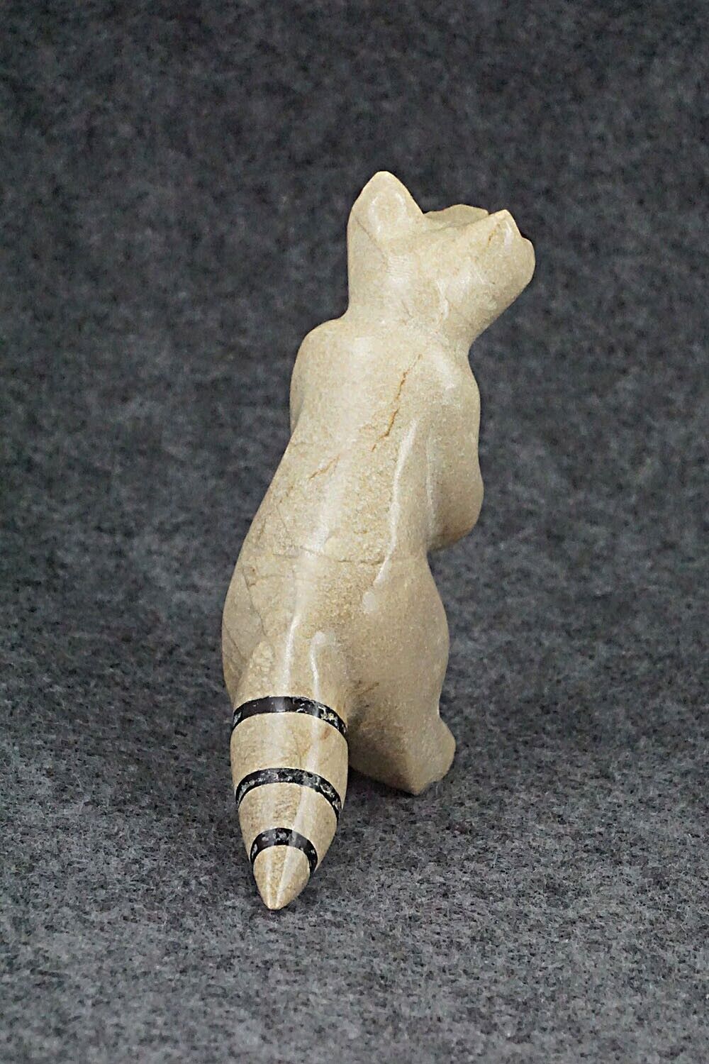 Raccoon Zuni Fetish Carving - Enrike Leekya