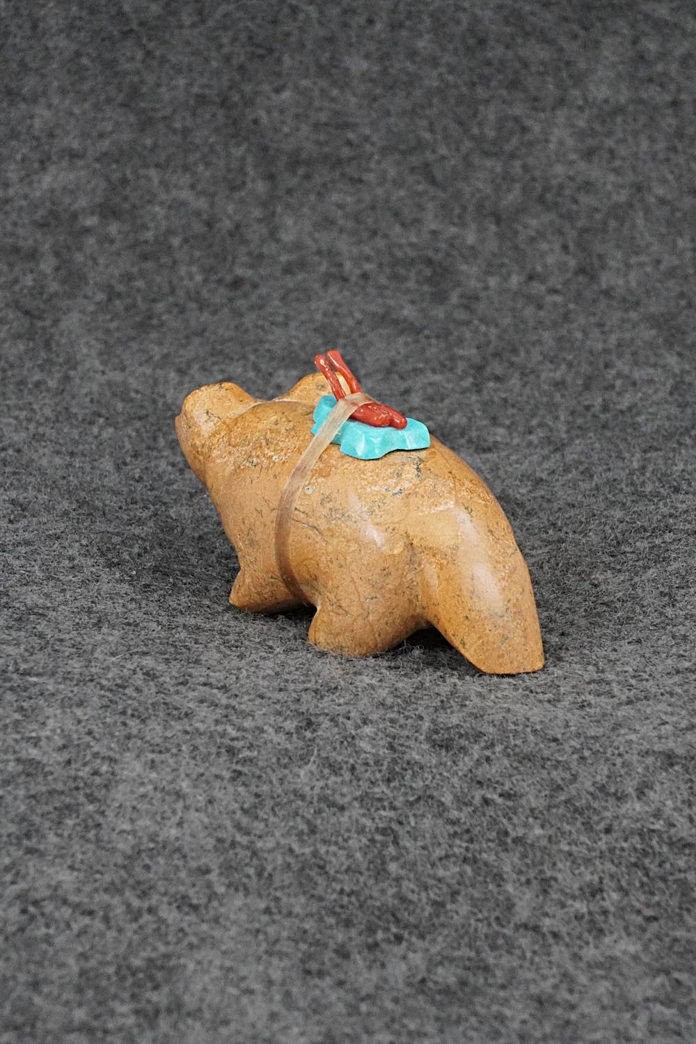 Badger Zuni Fetish Carving - Enrike Leekya