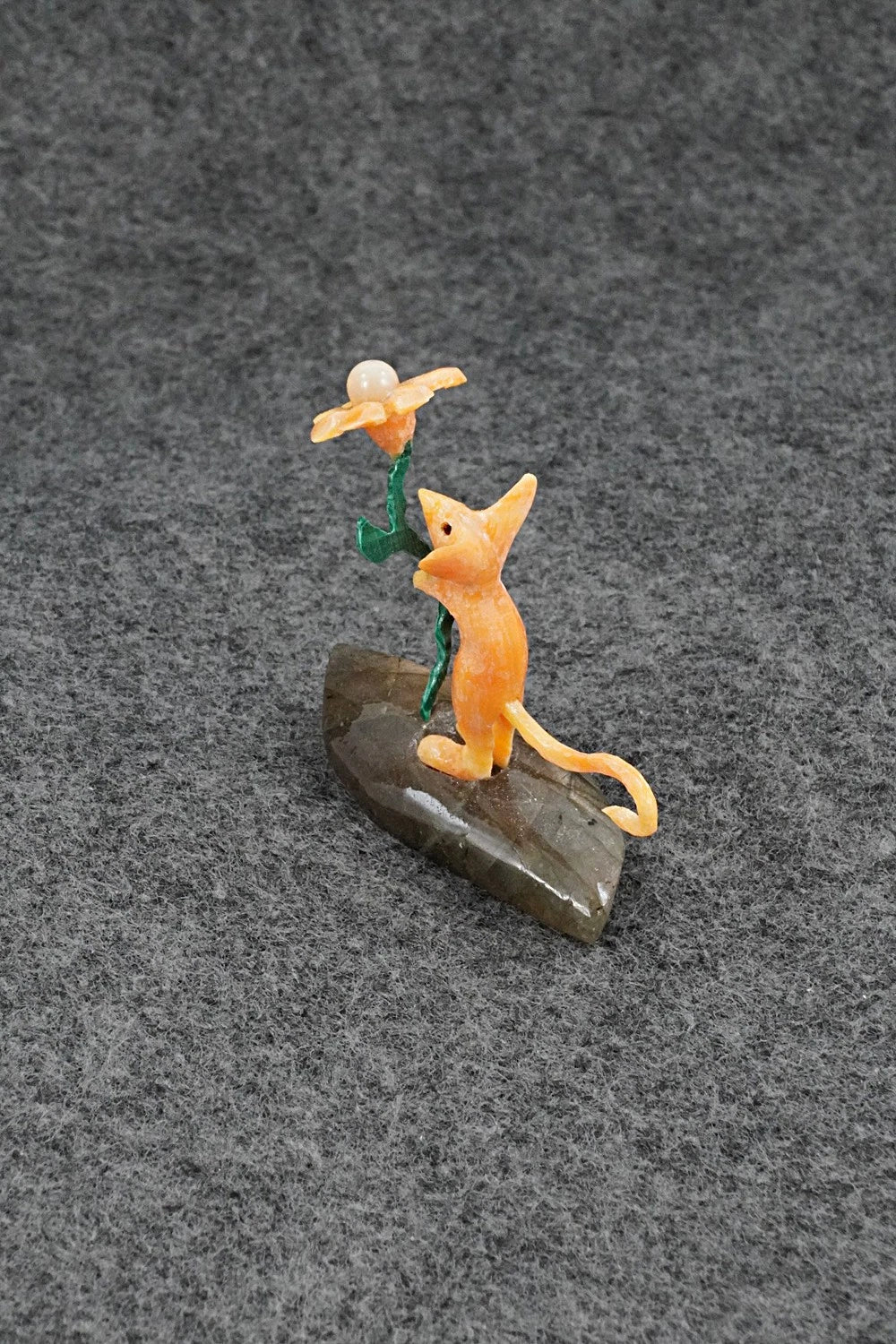 Mouse Zuni Fetish Carving - Ruben Najera