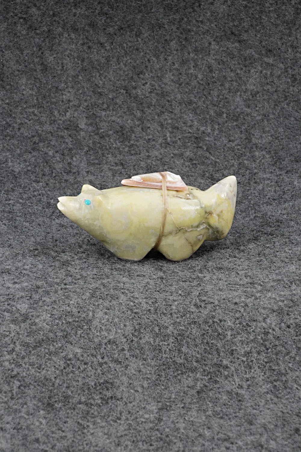 Wolf Zuni Fetish Carving - Delvin Leekya