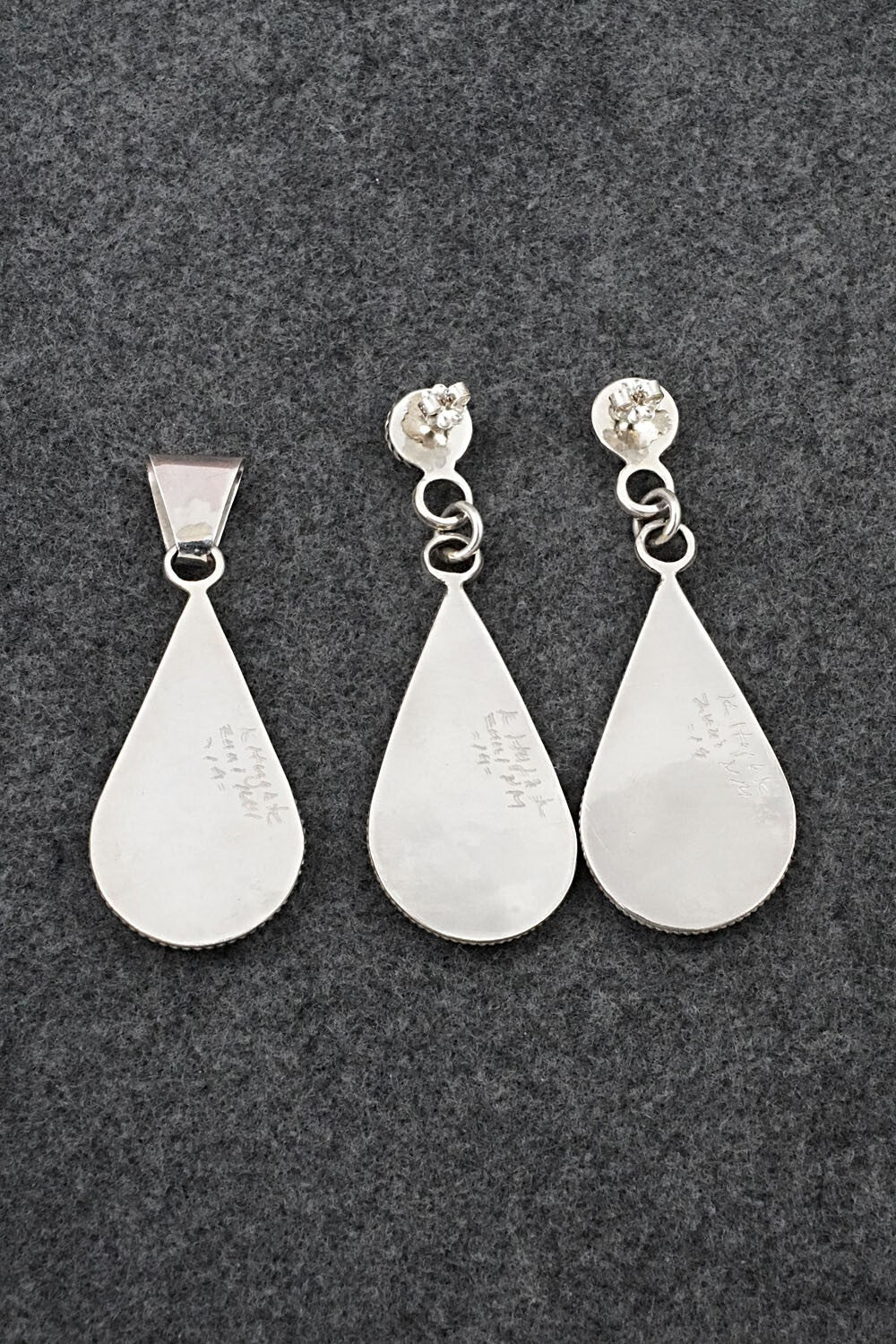 Turquoise & Sterling Silver Pendant and Earrings Set - Kenneth Hughte