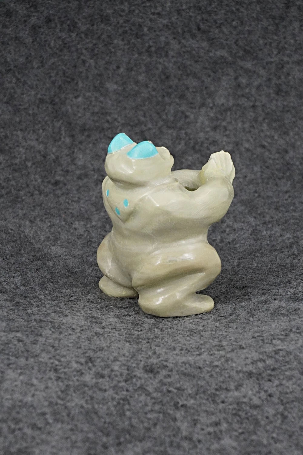 Frog Zuni Fetish Carving - Freddie Leekya