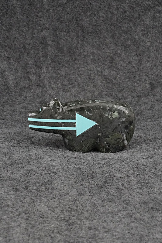Bear Zuni Fetish Carving - Bernard Laiwakete