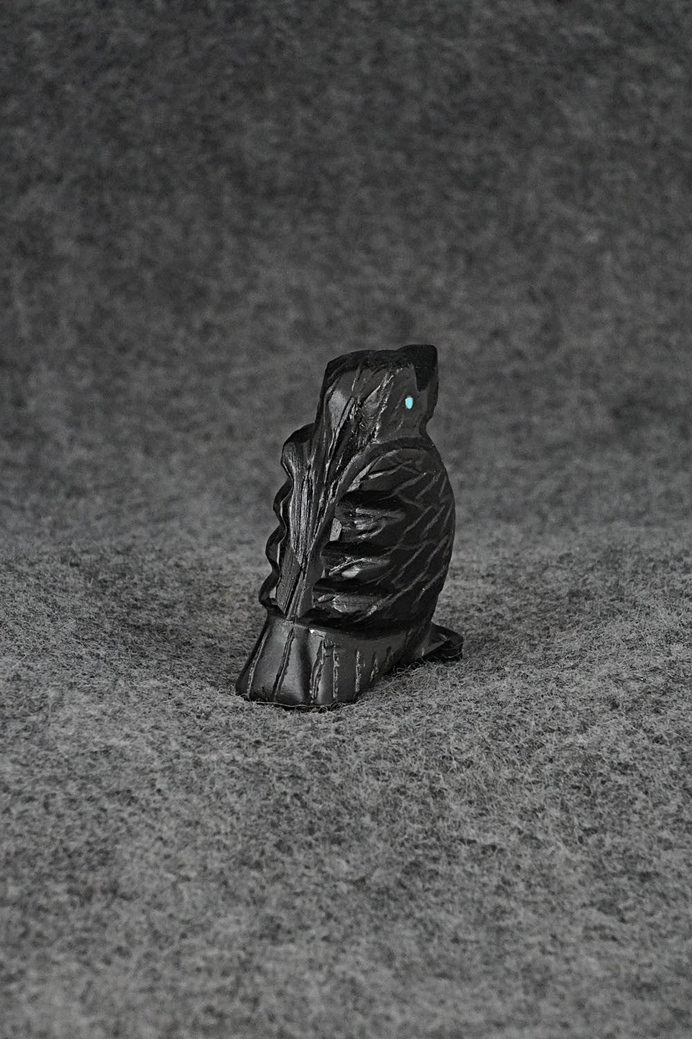 Crow Zuni Fetish Carving - Tony Mackel