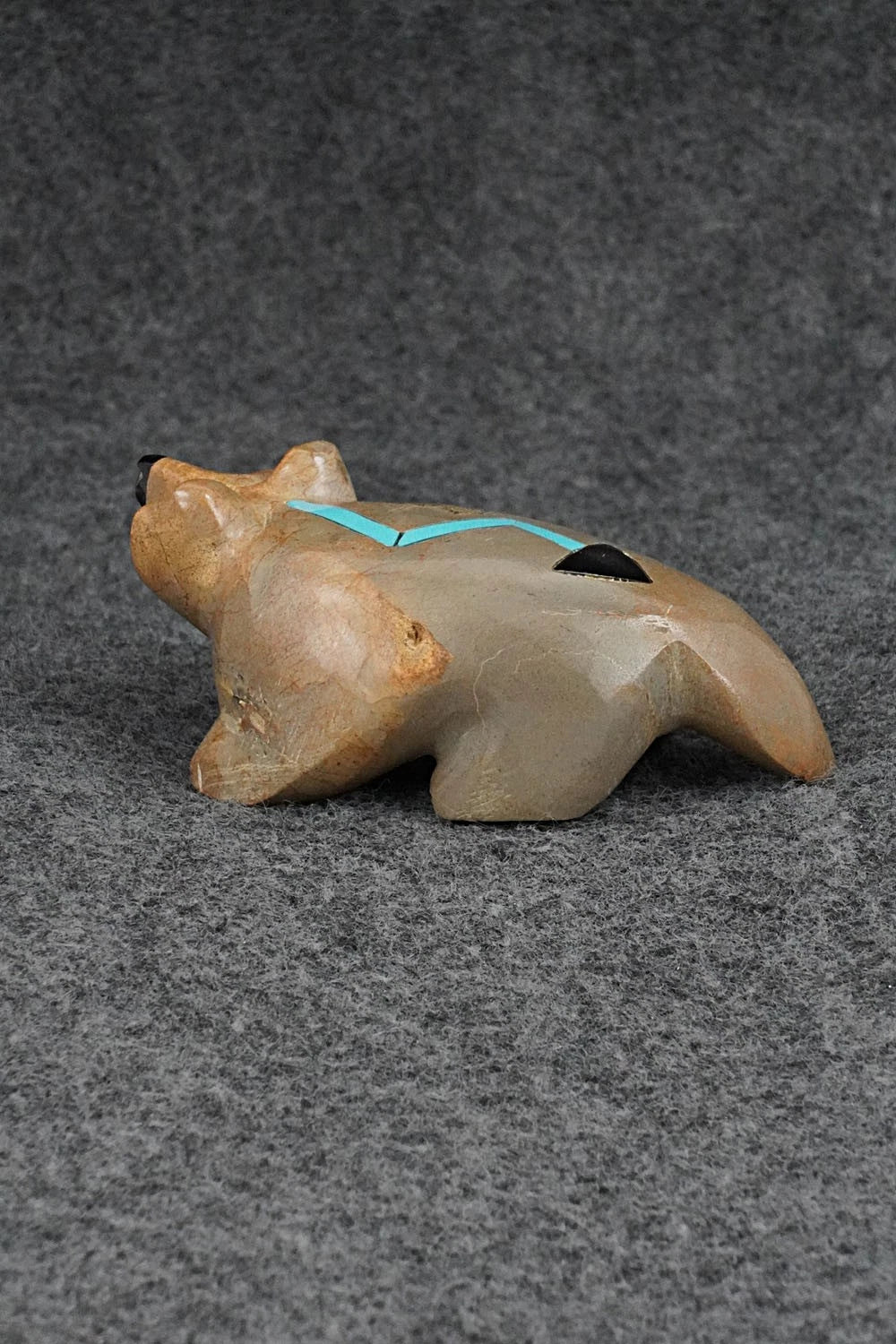 Badger Zuni Fetish Carving - Enrike Leekya