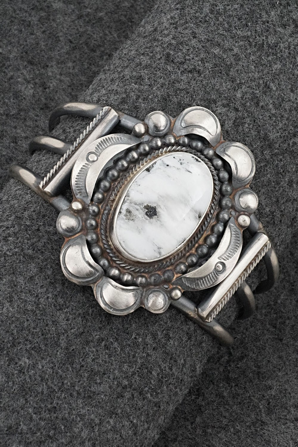 White Buffalo & Sterling Silver Bracelet - Leslie Nez