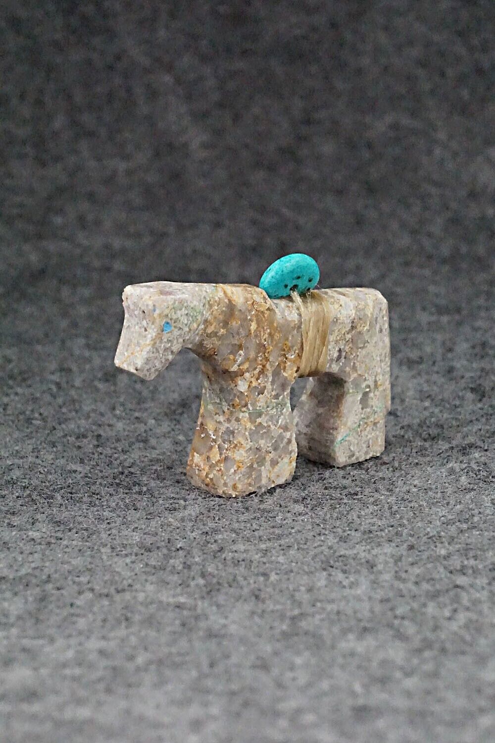 Horse Zuni Fetish Carving - Fernando Laiwakete