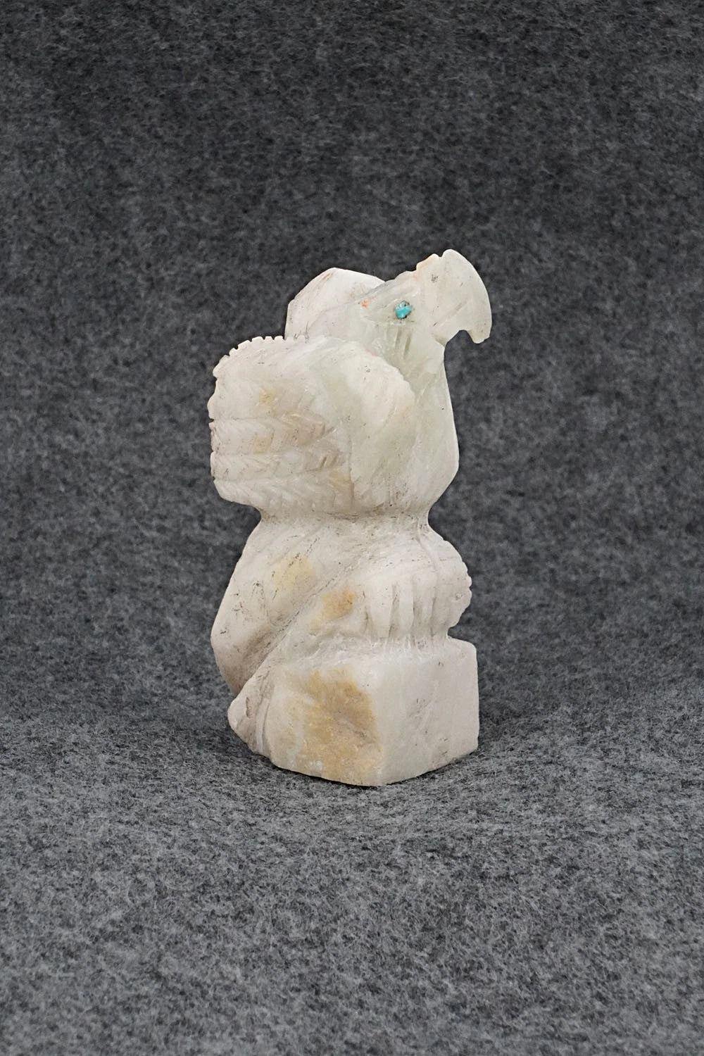 Eagle Zuni Fetish Carving - Jon Quam