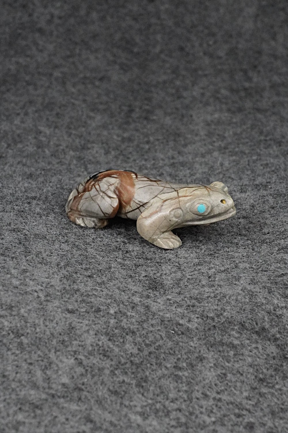 Frog Zuni Fetish Carving - Lance Cheama