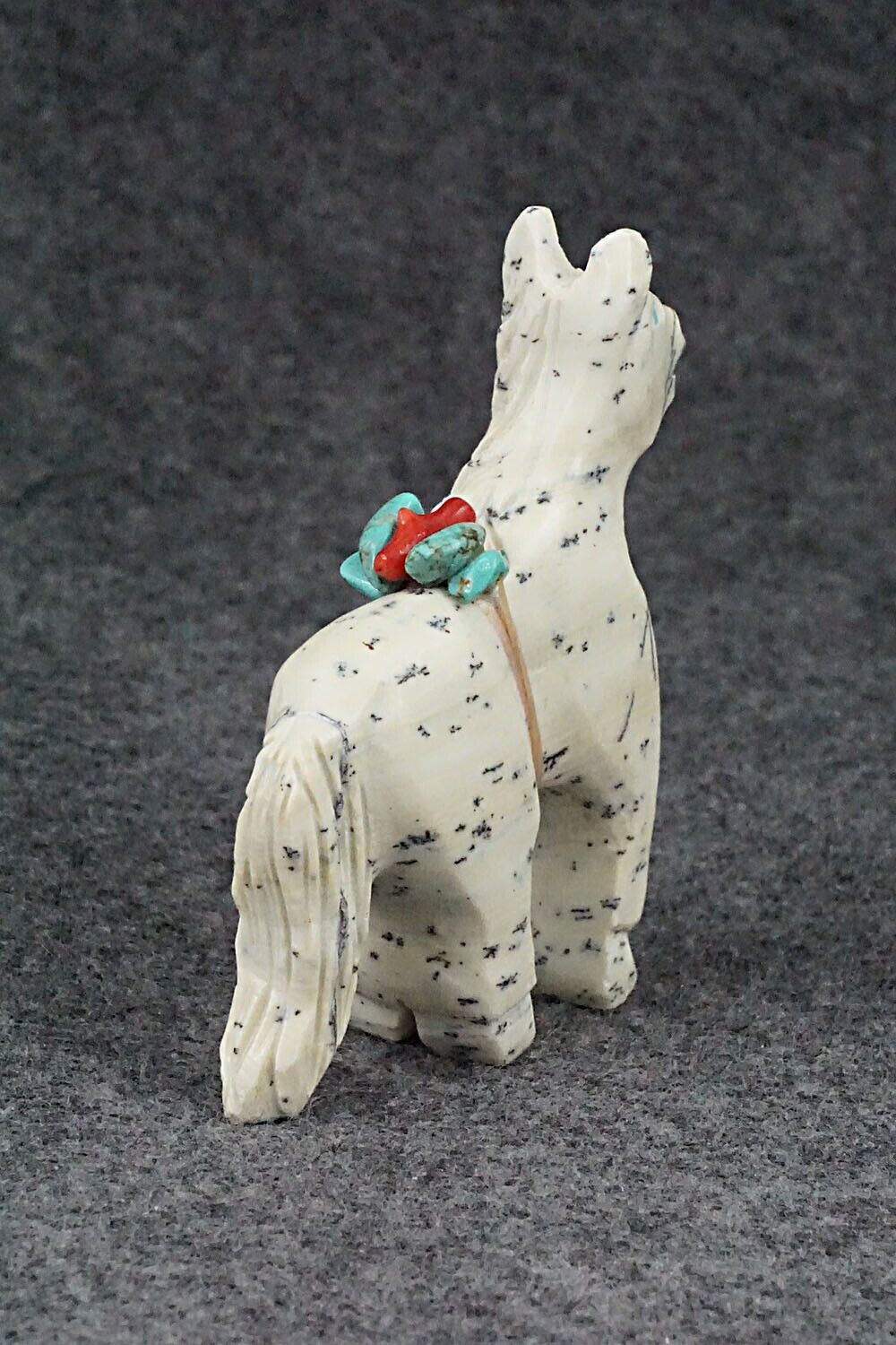 Horse Zuni Fetish Carving - Kevin Quam