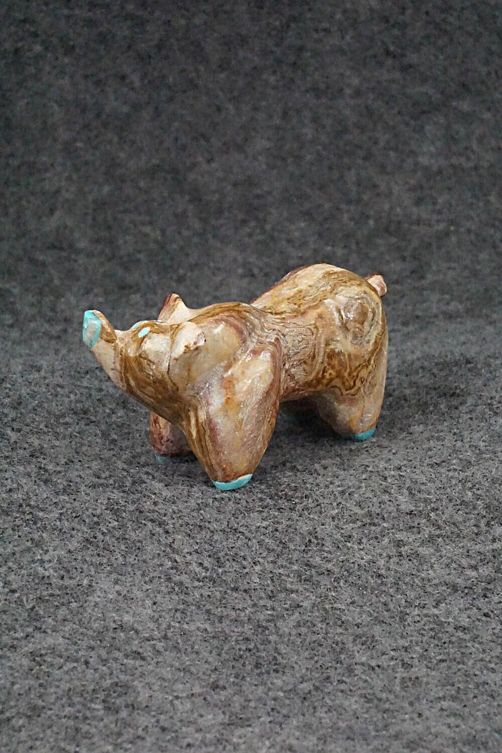 Pig Zuni Fetish Carving - Freddie Leekya