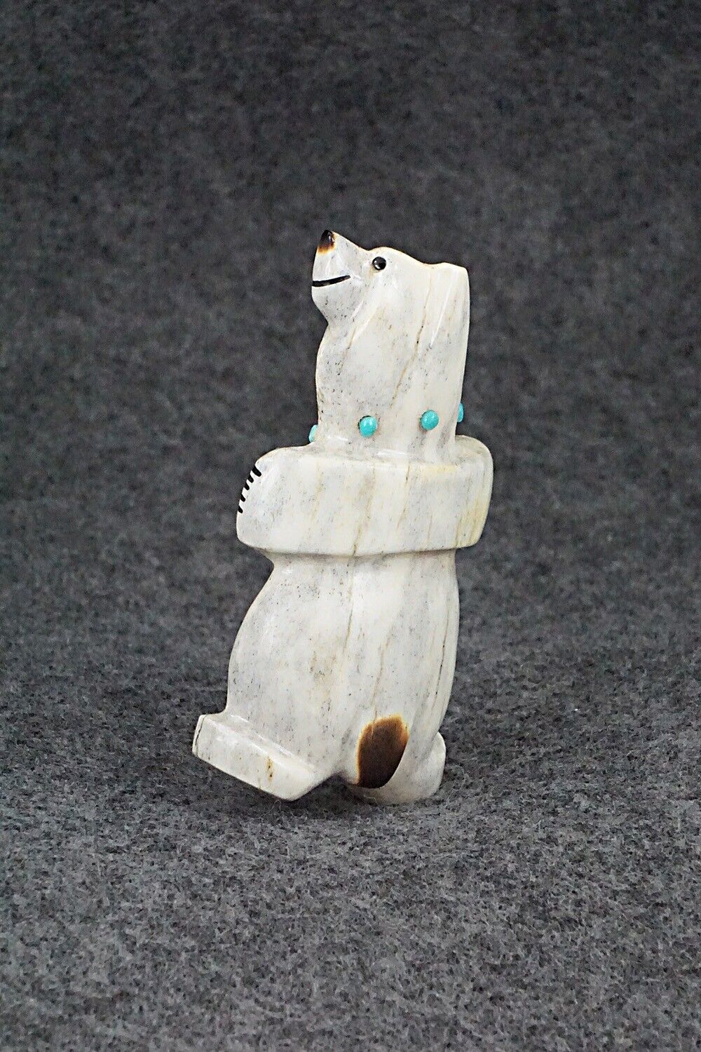 Bear Zuni Fetish Carving - Claudia Peina