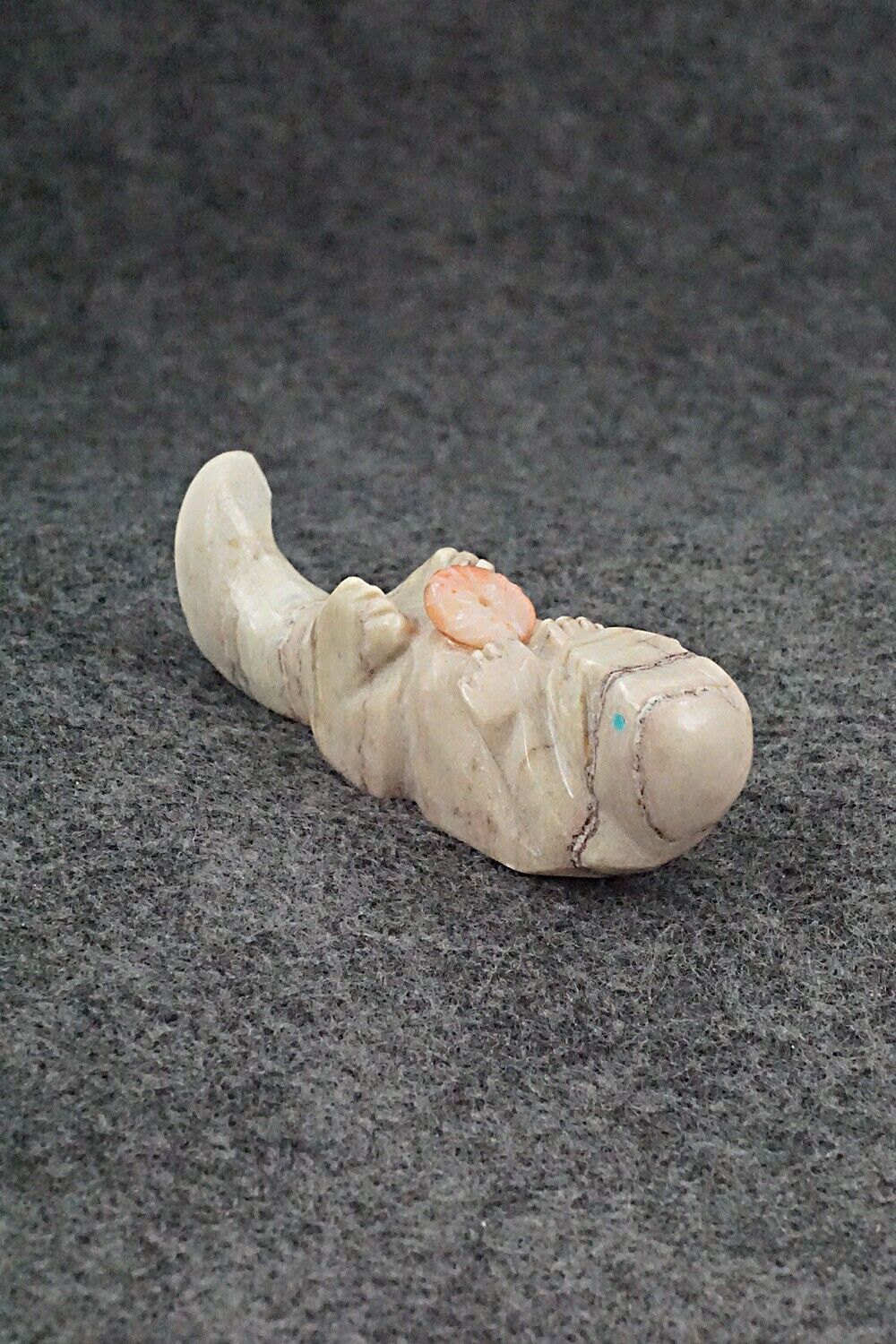 Otter Zuni Fetish Carving - Tony Mackel