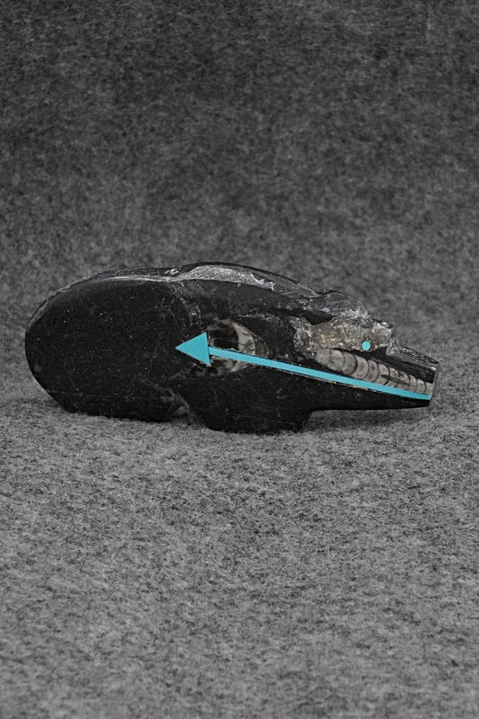 Bear Zuni Fetish Carving - Bernard Laiwakete