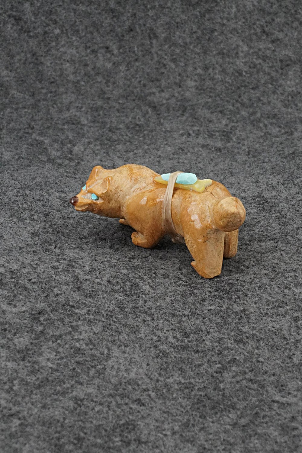 Fox Zuni Fetish Carving - Freddie Leekya