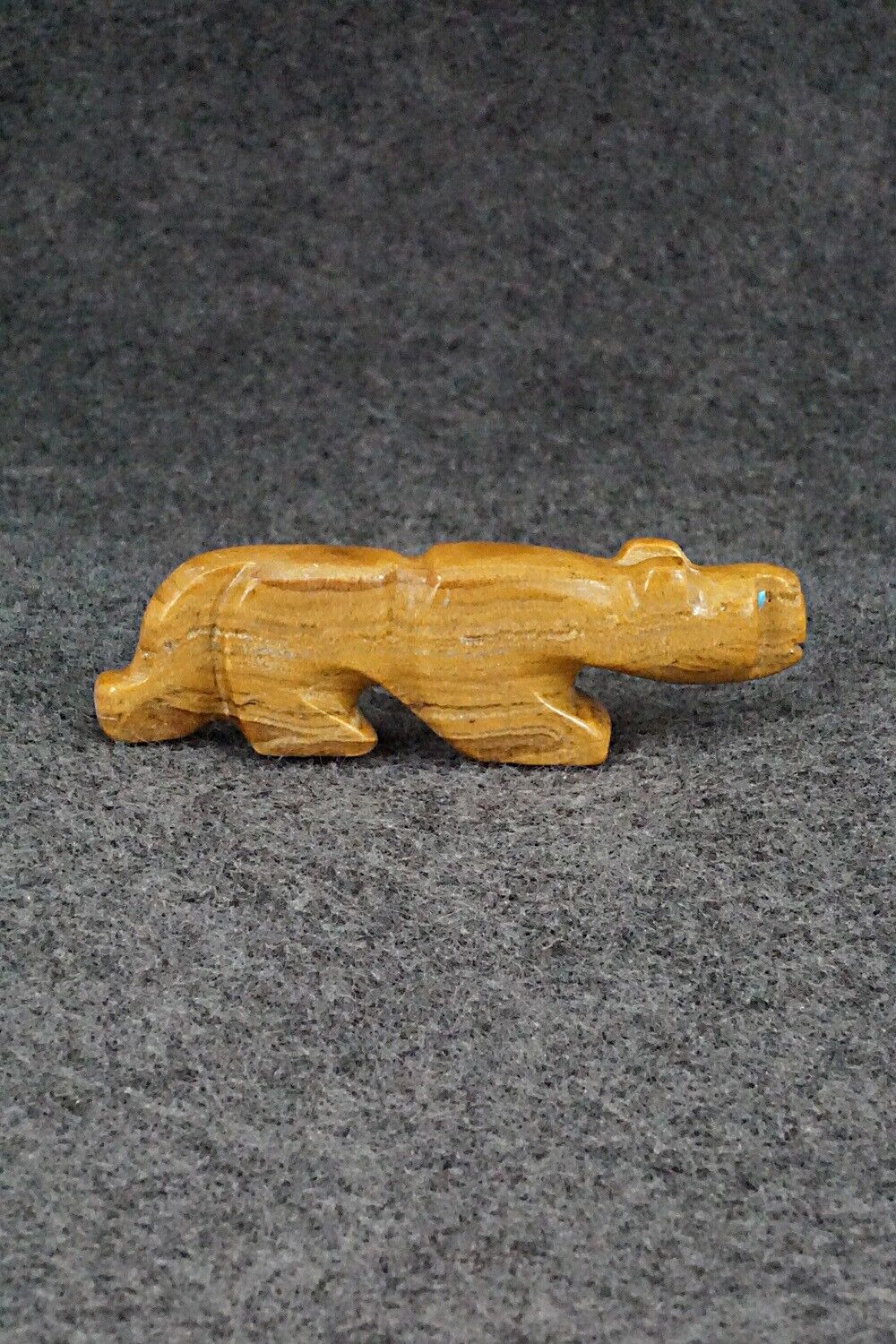 Mountain Lion Zuni Fetish Carving - Reynold Lunasee