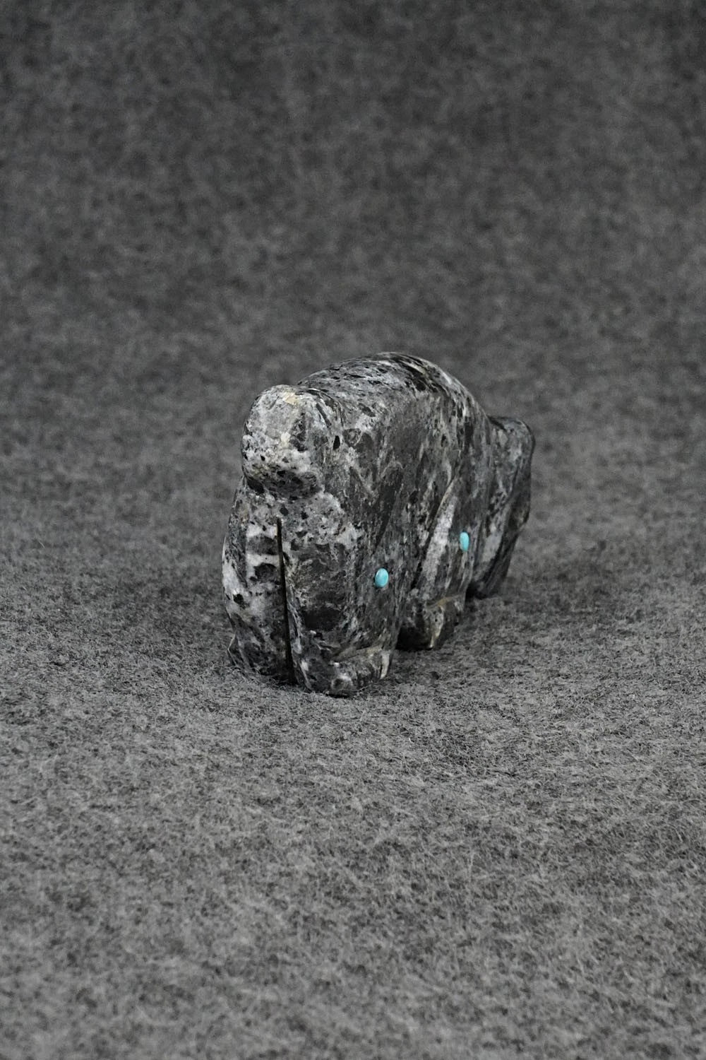 Bear Zuni Fetish Carving - Alexander Chavez