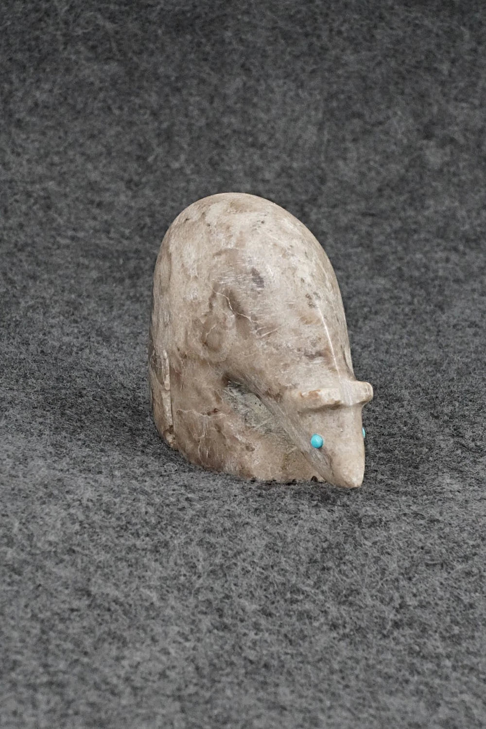Bear Zuni Fetish Carving - Ronnie Lunasee