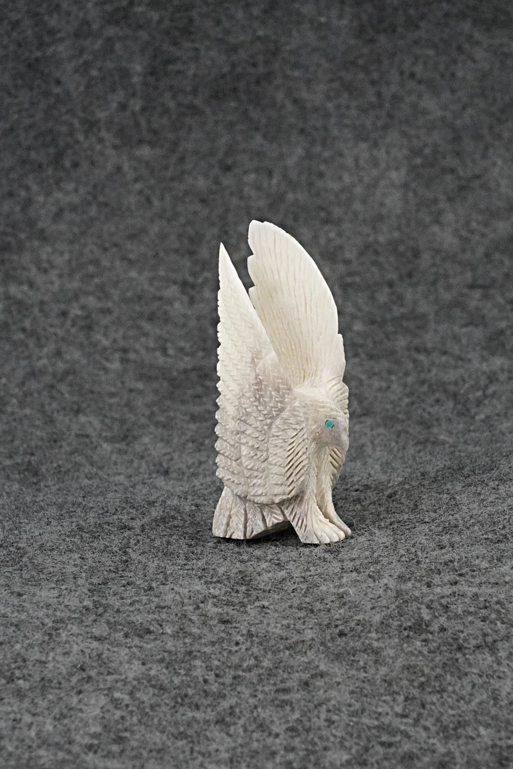 Eagle Zuni Fetish Carving - Justin Hustito