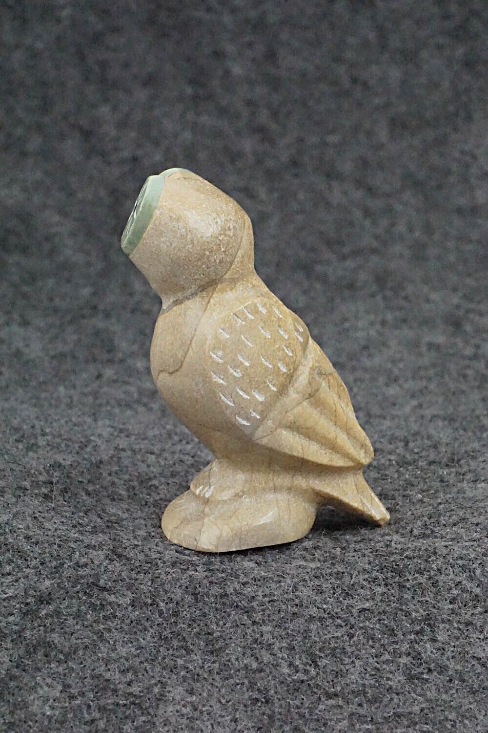 Owl Zuni Fetish Carving - Enrike Leekya