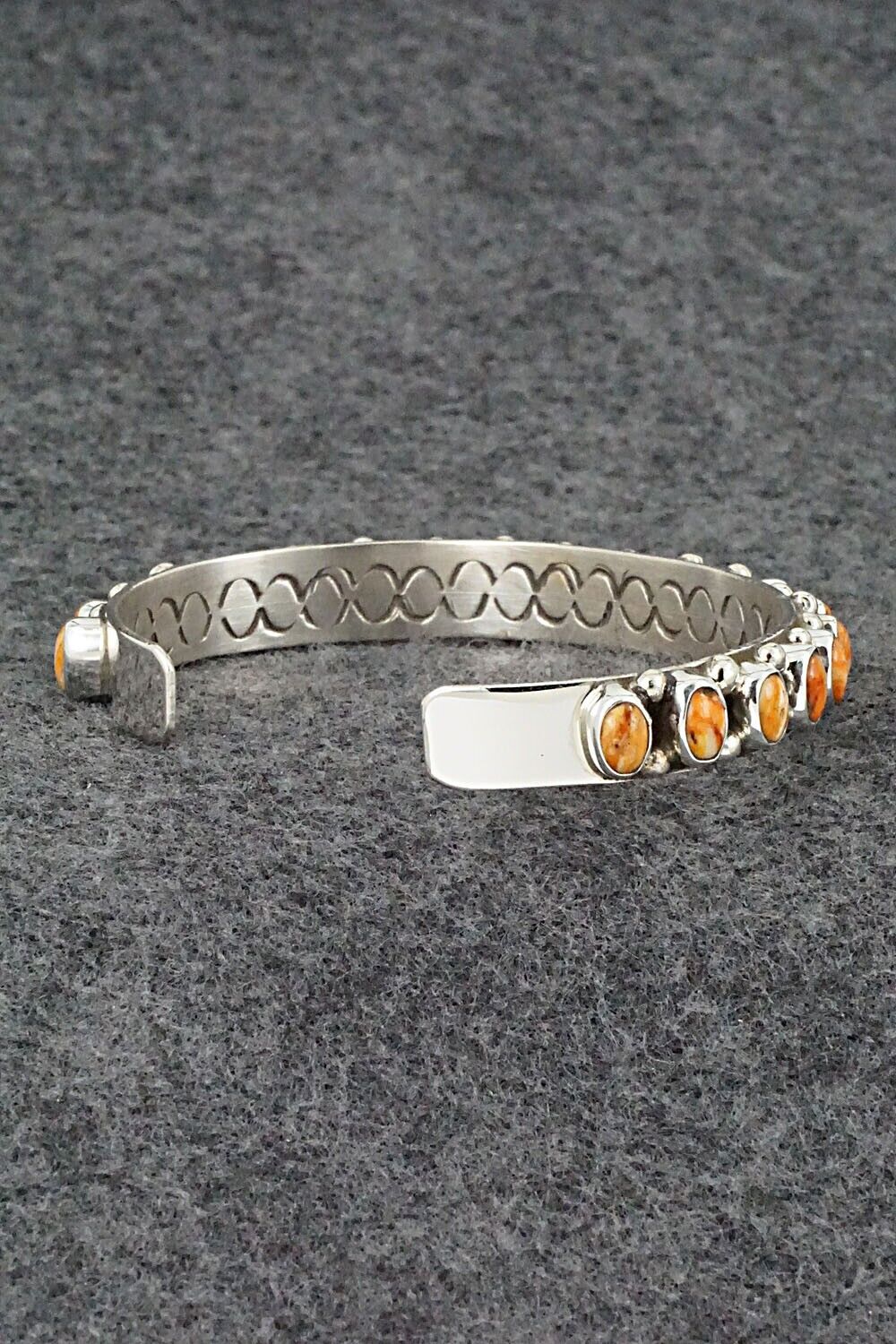 Spiny Oyster & Sterling Silver Bracelet - Darlene Begay