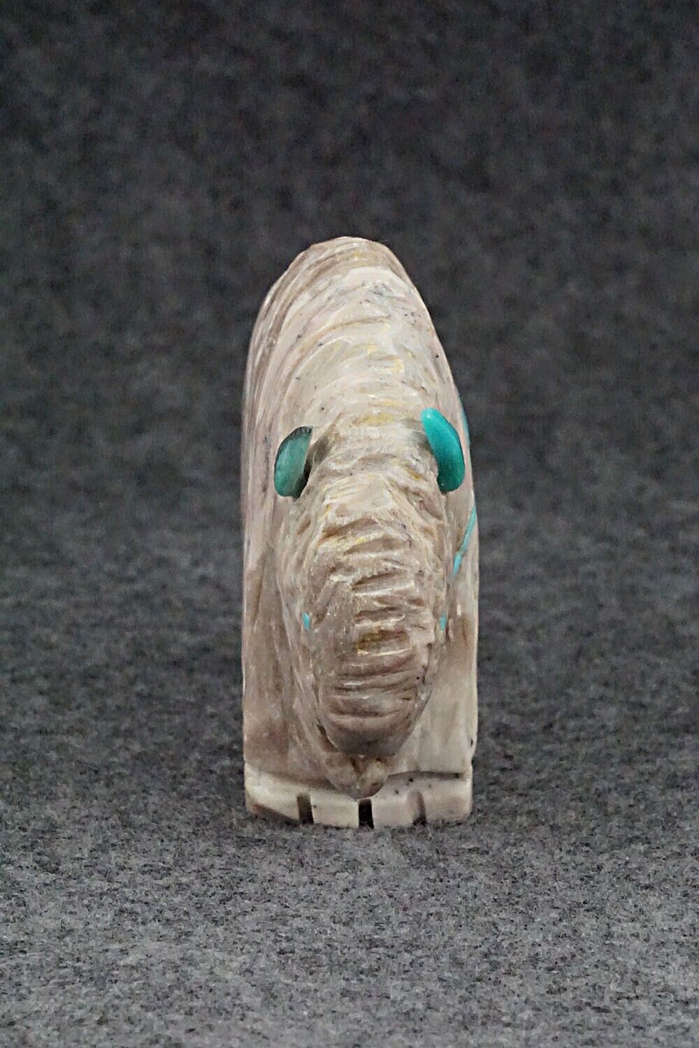Buffalo Zuni Fetish Carving - Kevin Quam