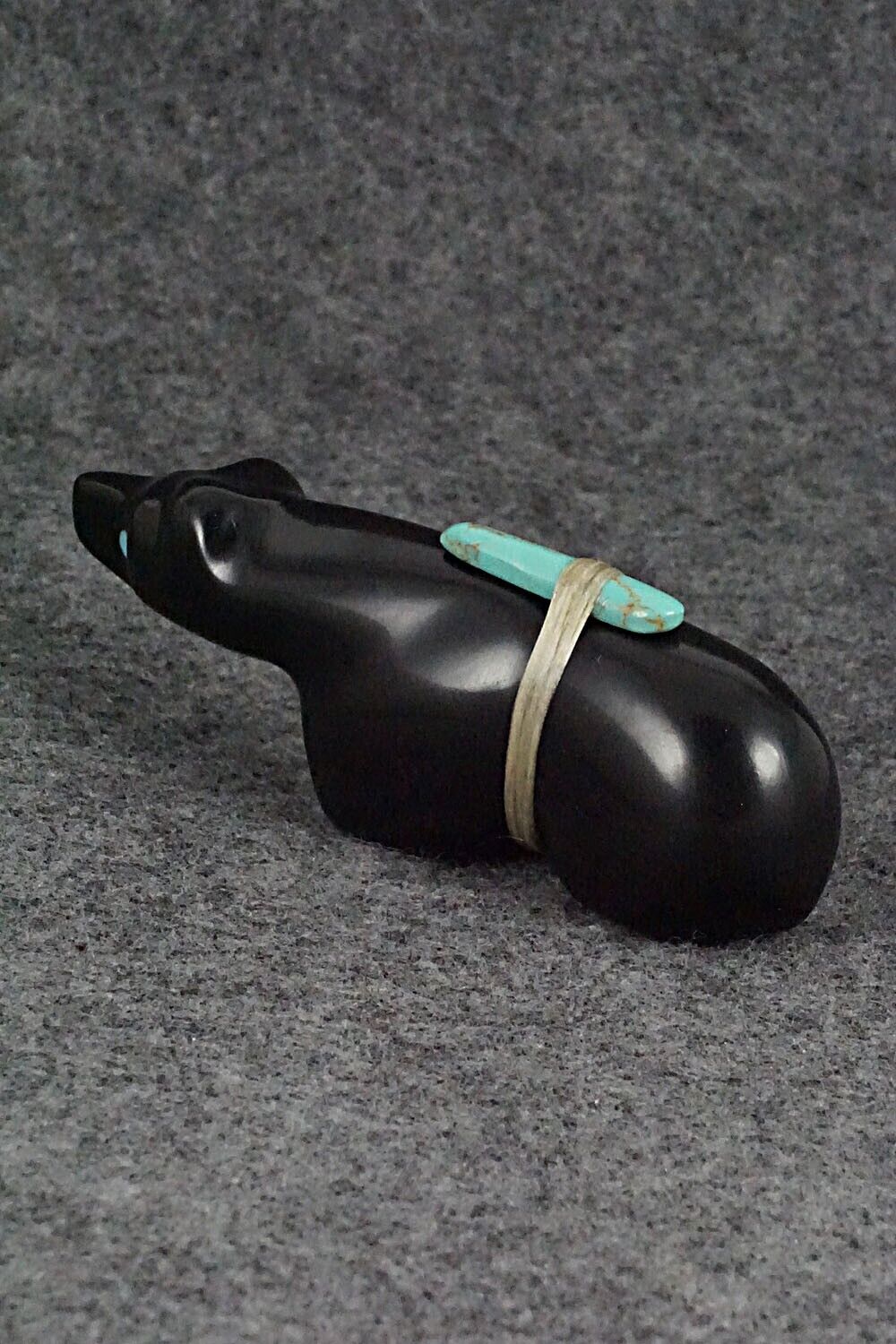 Bear Zuni Fetish Carving - Herbert Halate