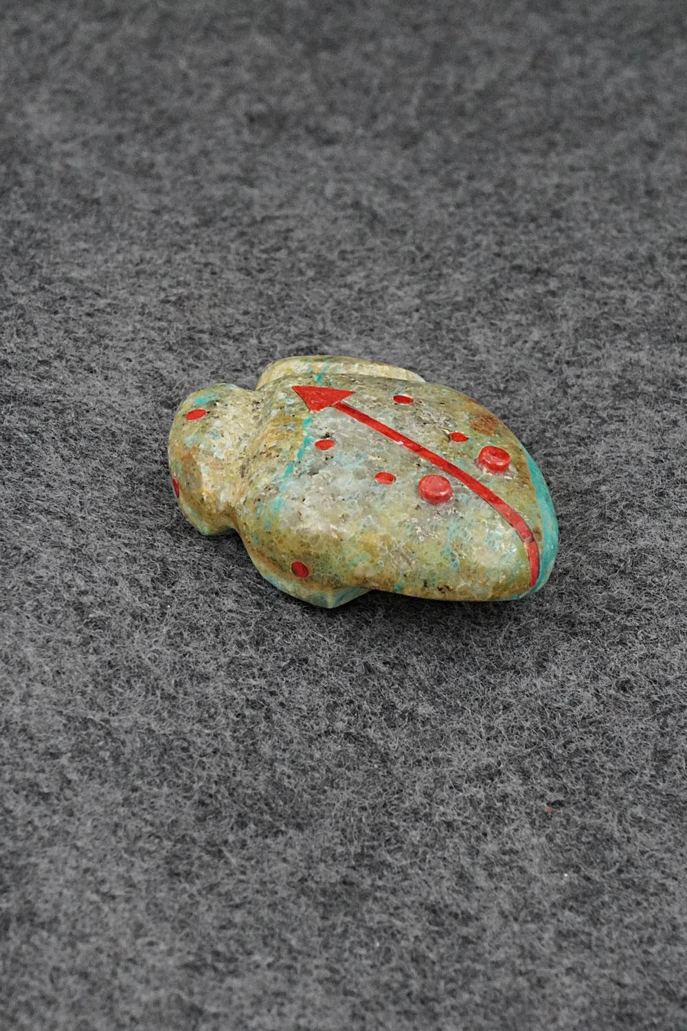 Frog Zuni Fetish Carving - Bernard Laiwekete