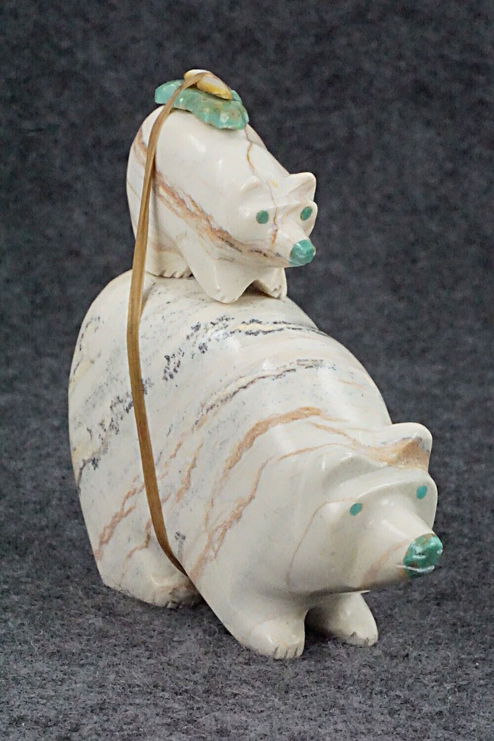 Bear and Cub Zuni Fetish Carving - Enrike Leekya