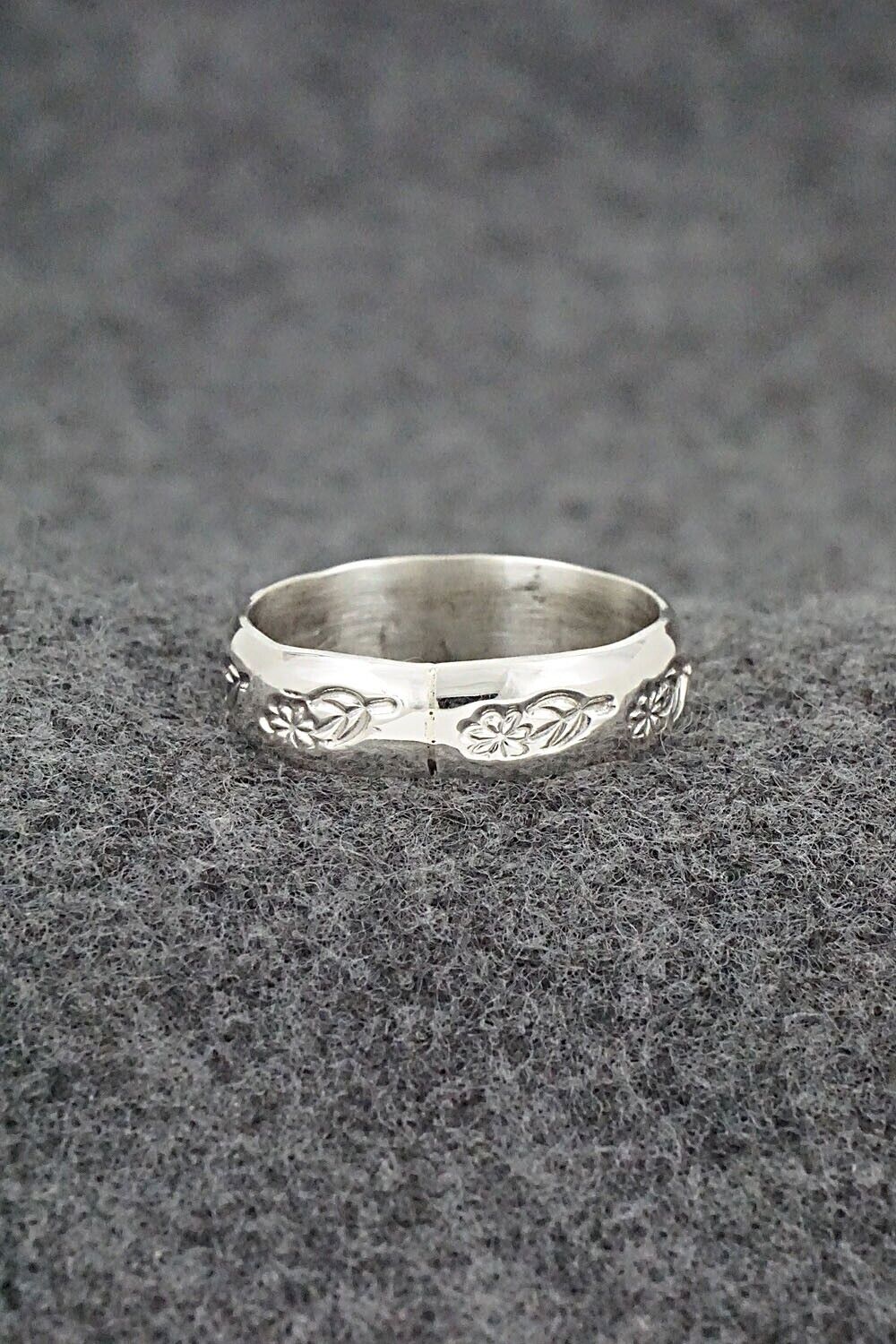 Sterling Silver Ring - Elaine Tahe - Size 9