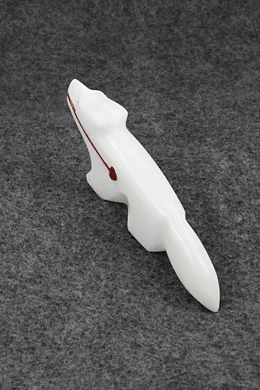 Wolf Zuni Fetish Carving - Kenric Laiwakete