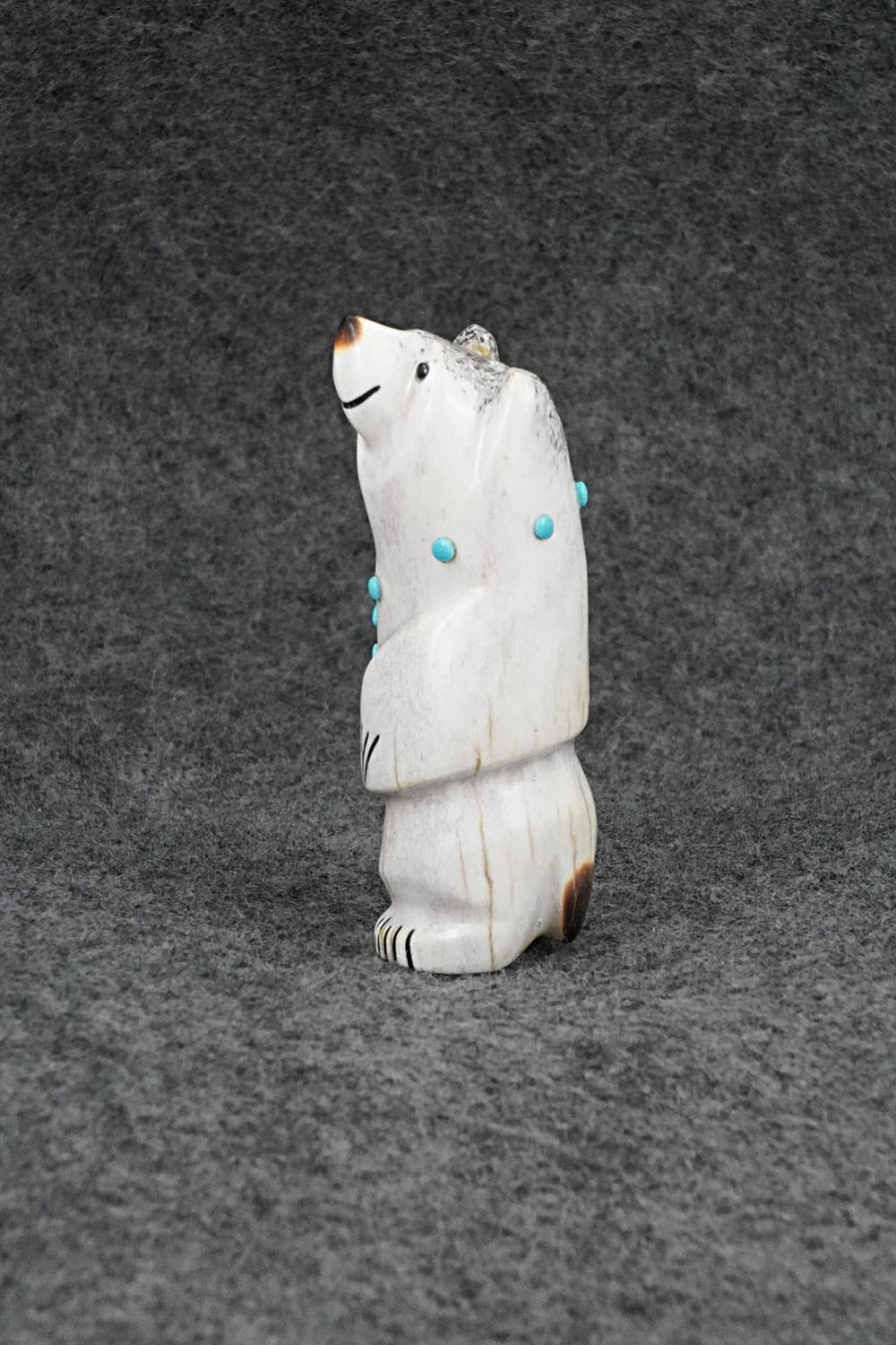 Bear Zuni Fetish Carving - Claudia Peina