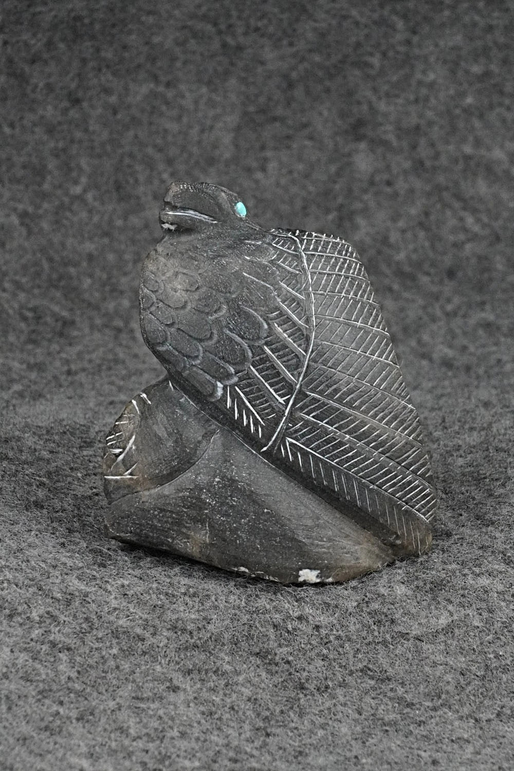 Crow Zuni Fetish Carving - Derrick Kaamasee
