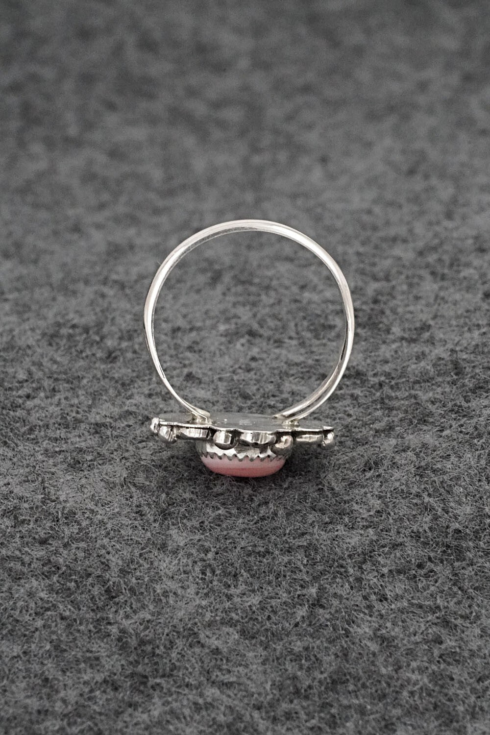 Conch Shell & Sterling Silver Ring - Frieda Martinez - Size 7.5