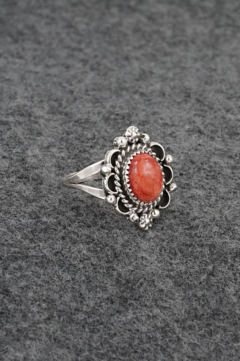 Spiny Oyster & Sterling Silver Ring - Frieda Martinez - Size 7