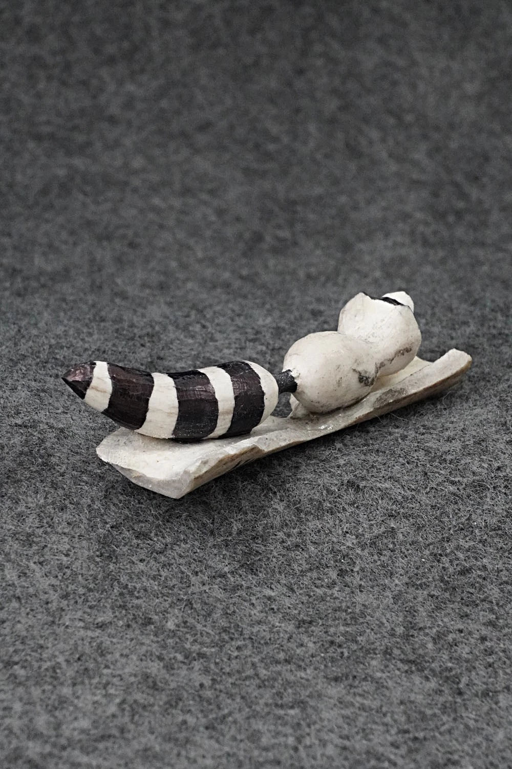 Raccoon Zuni Fetish Carving - Ruben Najara