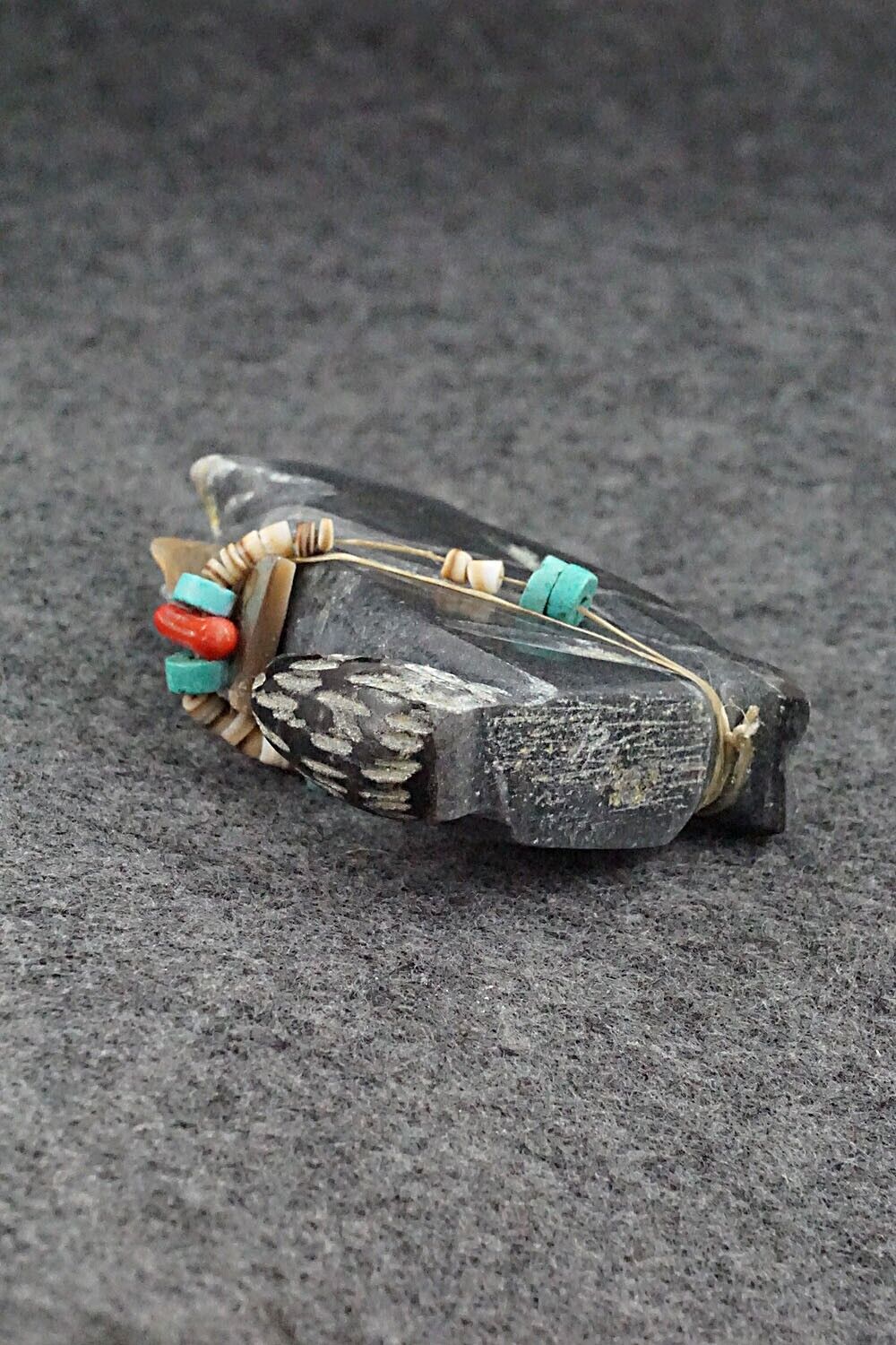 Wolf Zuni Fetish Carving - Rodney Laiwakete