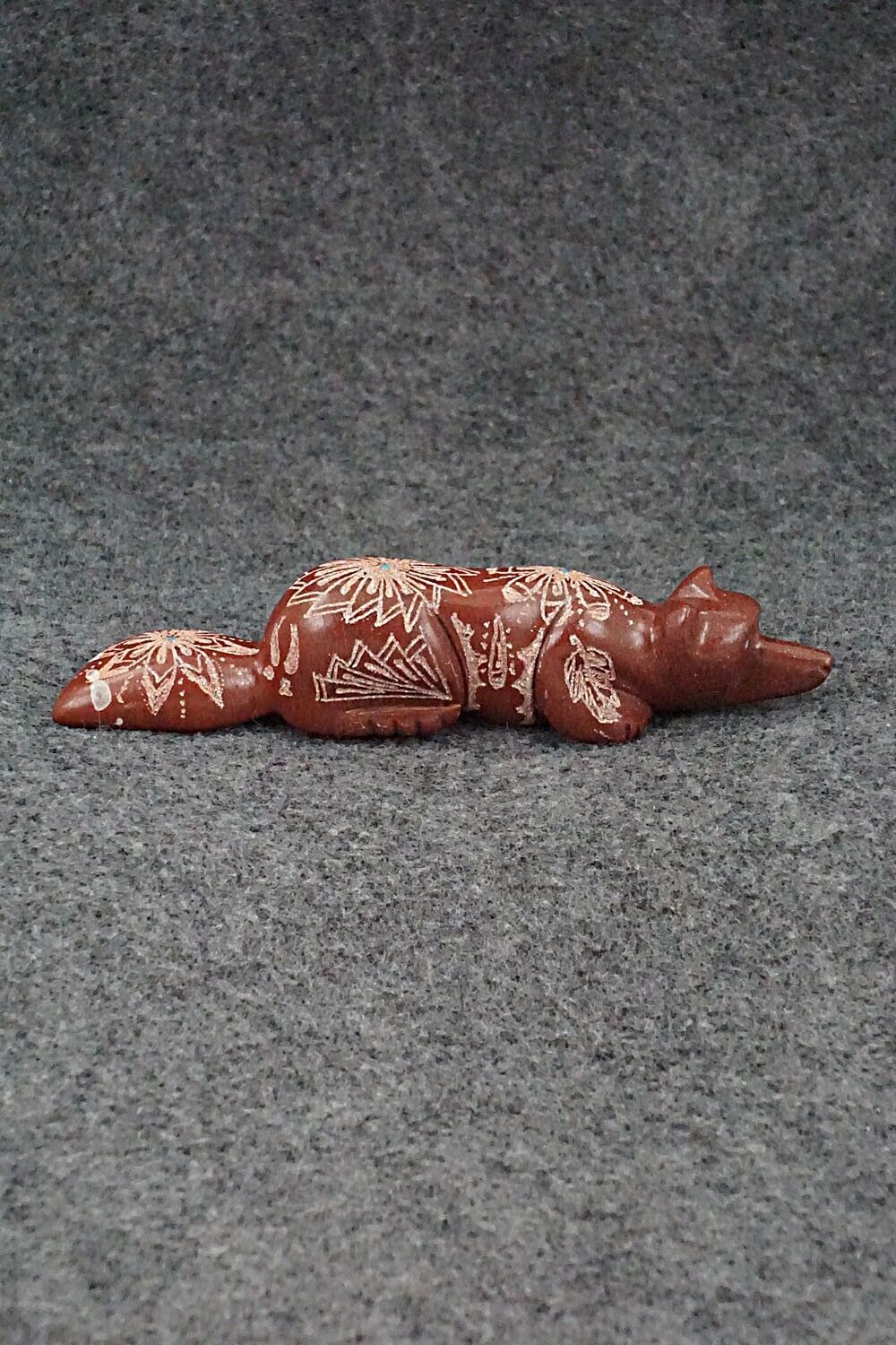 Wolf Zuni Fetish Carving - Adrian Cachini