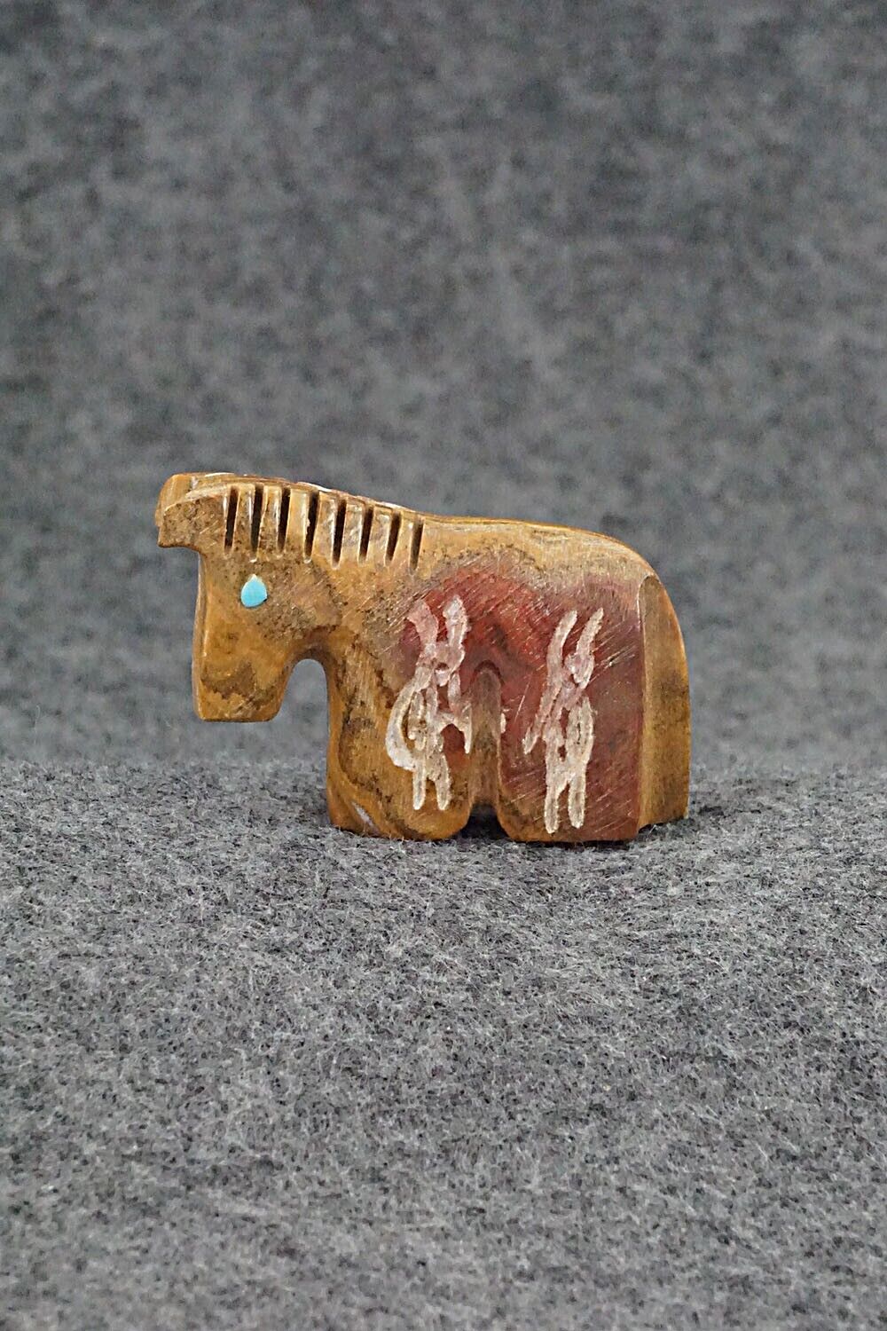 Horse Zuni Fetish Carving - Tyrone Poncho