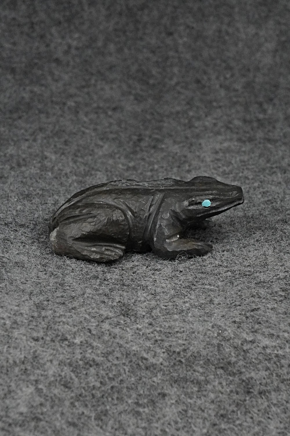 Frog Zuni Fetish Carving - Herbert Him
