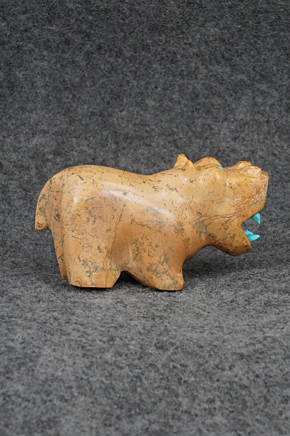 Hippo Zuni Fetish Carving - Enrike Leekya