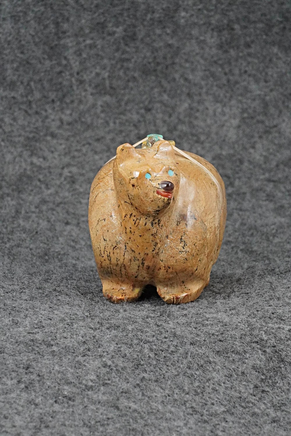 Bear Zuni Fetish Carving - Freddie Leekya