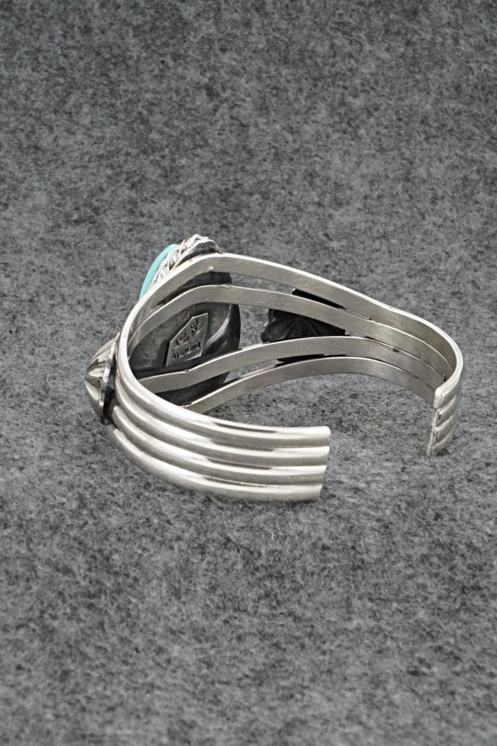 Turquoise & Sterling Silver Vintage Bracelet - Larose Ganadonegro